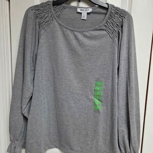 Nine West womens Large gray with silver shimmer long sleeve shirt new with tags